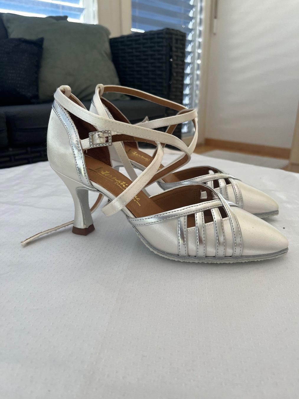Damenschuhe: Tanzschuhe – Gebraucht aus Bolligen von candelaria 1