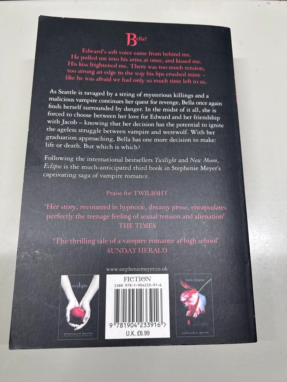 Libri: "Eclipse" - Stephenie Meyer – Usato da Giubiasco venduto da LorisVale 2