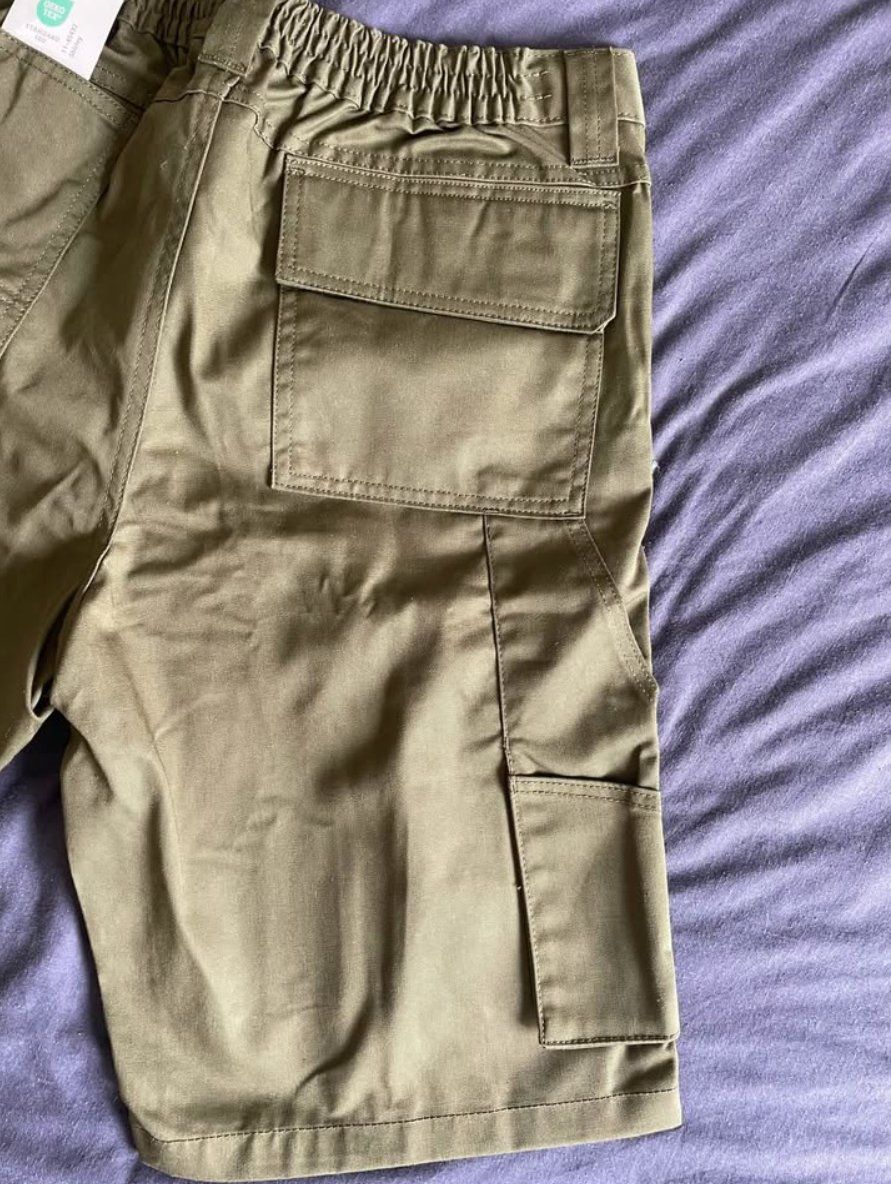 Pantaloni: Arbeitsshorts - Hosen für Herren – Nuovo e nell'imballaggio originale da Zürich venduto da valevare 6
