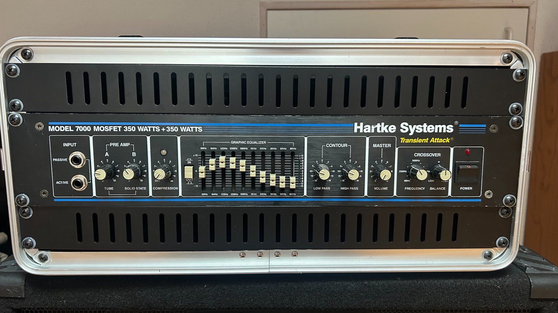 Hartke Verstärker: Hartke Systems Transient Attack – Gebraucht aus Prez-vers-Noréaz von sci_0002