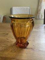 Antike Vase bernsteinfarbe