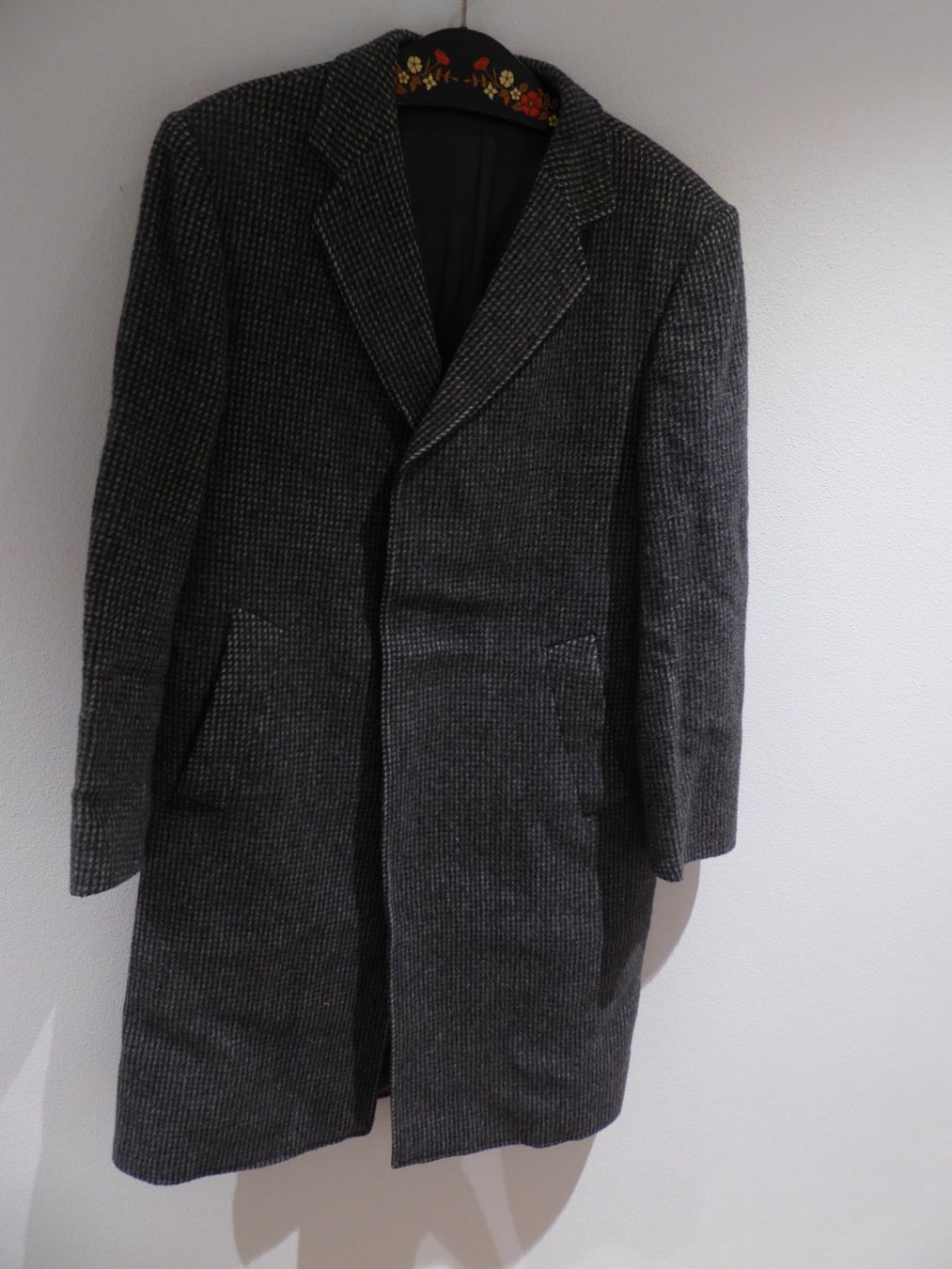 Cappotti: Tailor, Schild, Herren Wintermantel, Grösse 48, grau gemust. – Usato da Turbenthal venduto da Panau