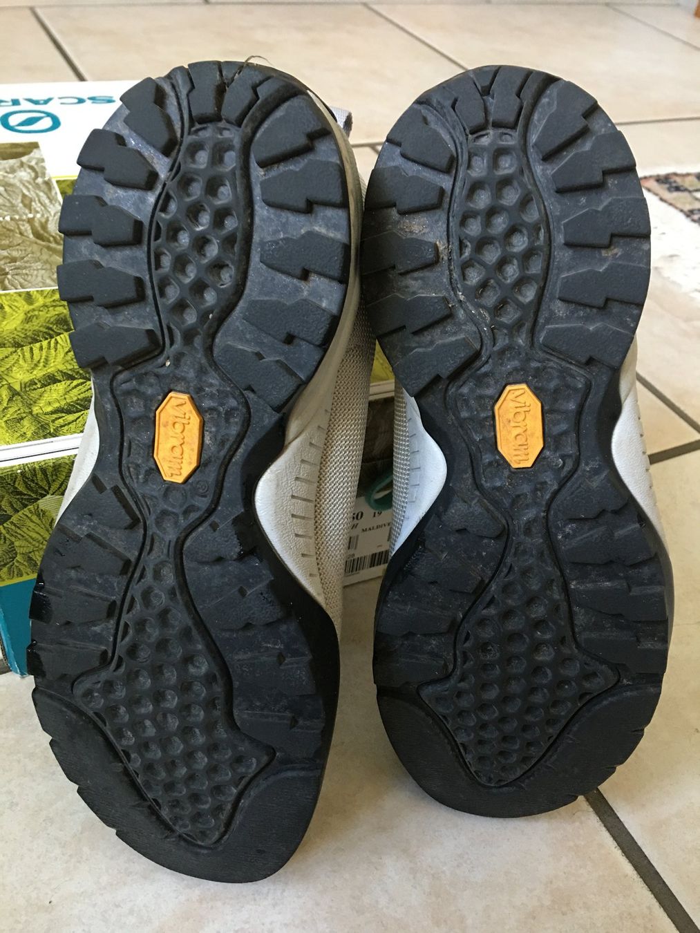 Scarpe da donna: NEU - la Scarpa Mojito Fresh silver-grau, Gr. 37.5 – Nuovo (secondo la descrizione) da Cugnasco venduto da isolaverde 3