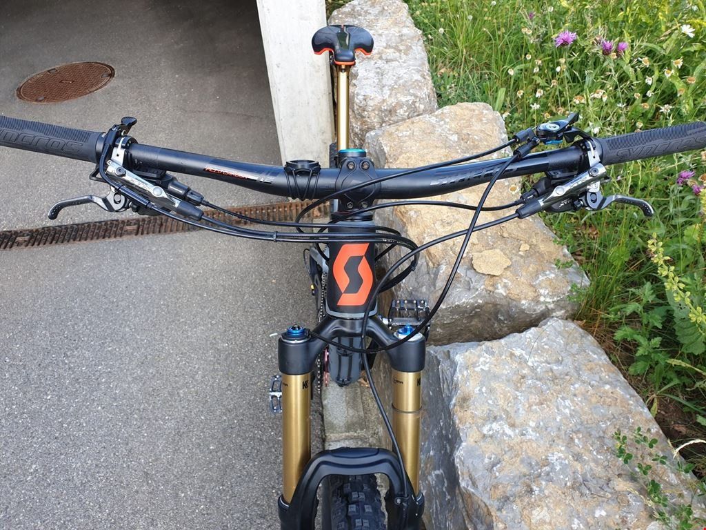 Scott Biciclette: Scott Genius 700 Tuned - XTR - neuwertig – Usato da Stetten SH venduto da Royab 5