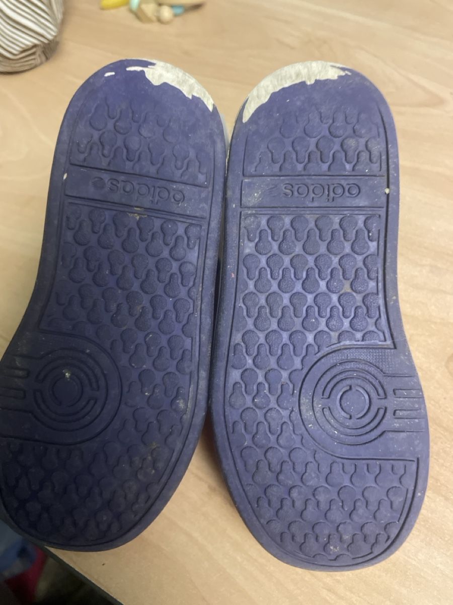 Adidas Scarpe per ragazze: Adidas Neo Kinderschuhe Gr. 26 – Usato da Obergerlafingen venduto da cabo4 2