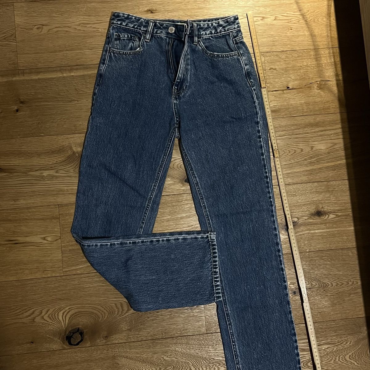 Stradivarius Jeans: Straight Leg Jeans – Nuovo (secondo la descrizione) da Chur venduto da noe_mh8b