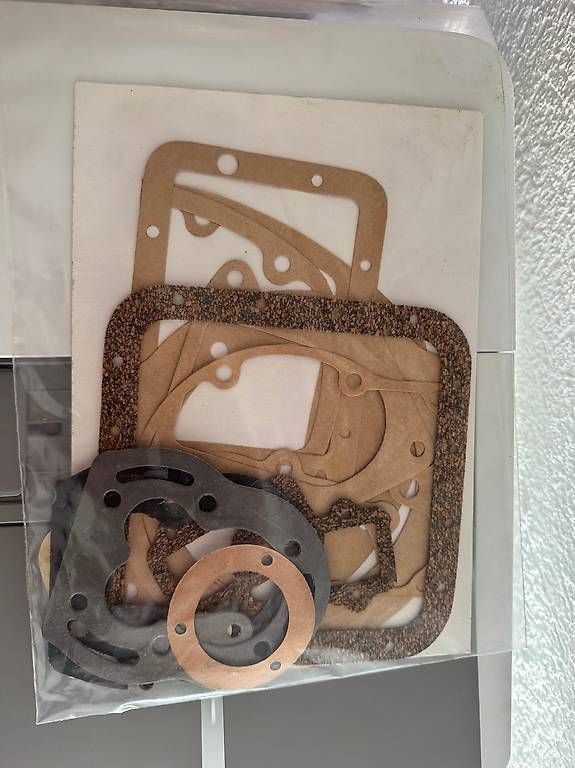 Buste & buste per spedizione: Pochettes/joints pour moto – Nuovo e nell'imballaggio originale da Genolier venduto da WalterBaumgartner 1