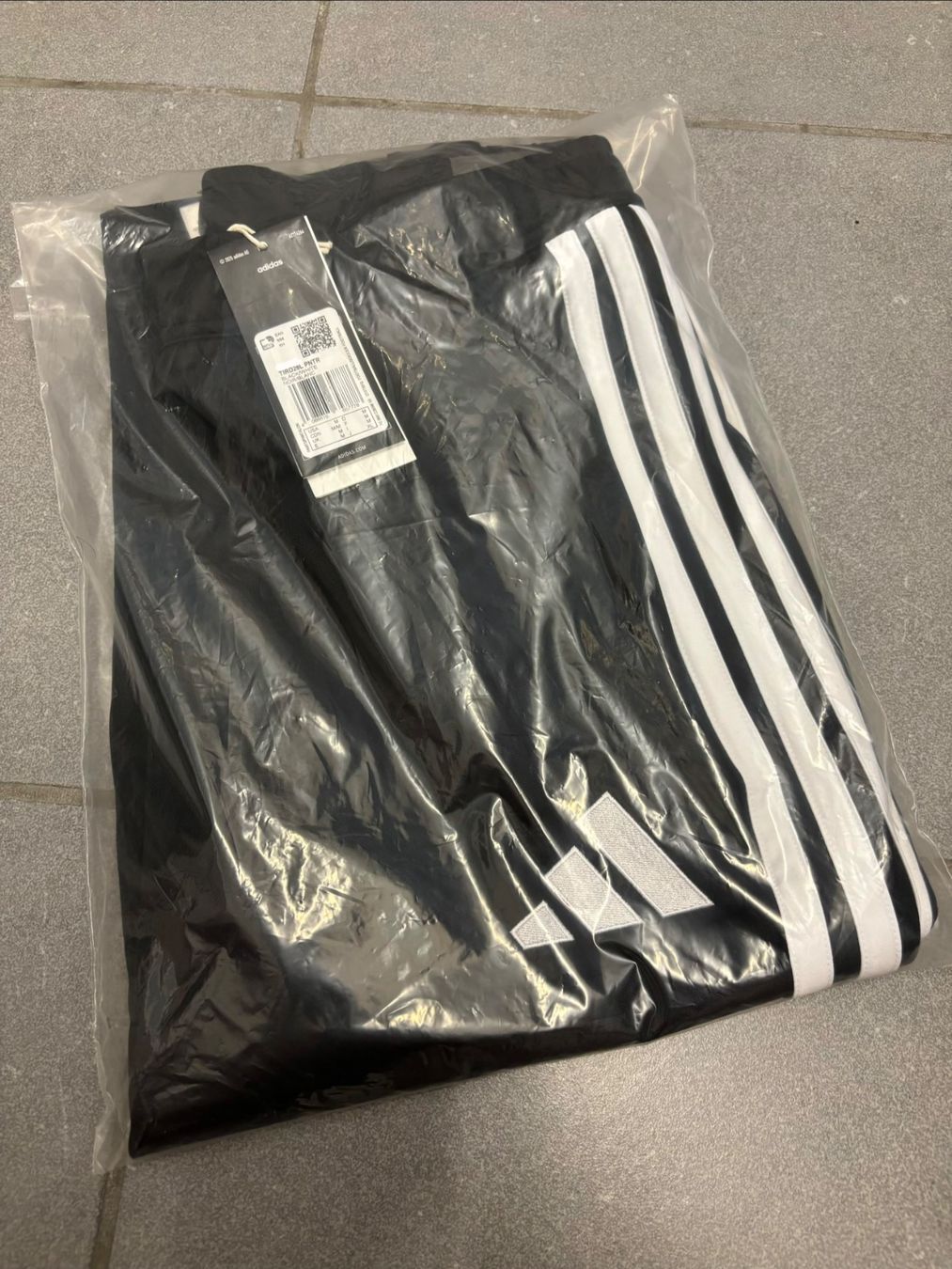 Adidas Hosen: Adidas Fussball Trainingshose – Neu und originalverpackt aus Zürich von mc_mike77 4