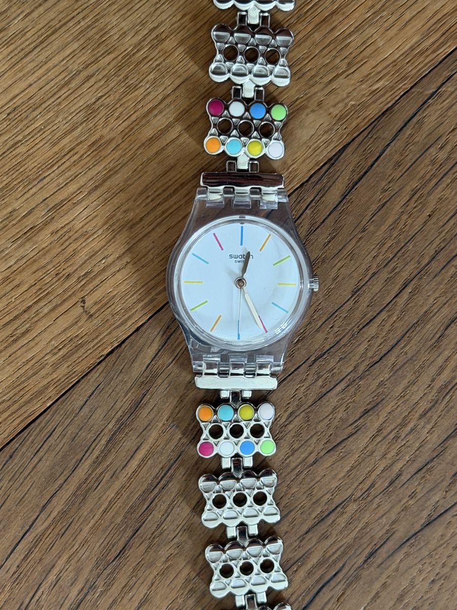 Swatch Orologi: Swatch Uhr Damen farbig – Usato da Zürich venduto da chi_9dfb