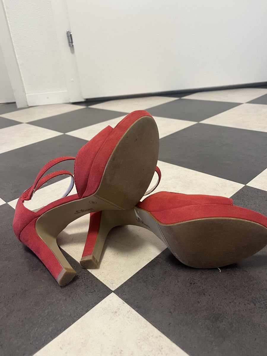 Scarpe da donna: Rote s.Oliver Sandaletten Gr. 38 – Usato da Luzern venduto da Boudin03 3