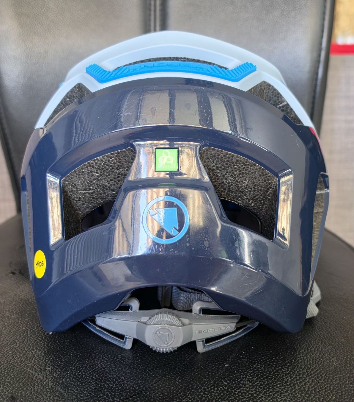 Endura Caschi: Endura MT500 Mips Helm – Usato da Winterthur venduto da TheMatrixHasYou 2