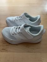 New Balance Sportschuhe Gr. 28 - NEU