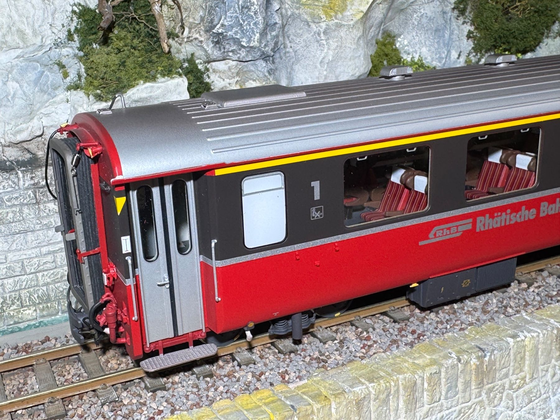 Modelleisenbahnen: Model Rail EW III, Bernina, Om – Gebraucht aus Krummenau von ferrotech 9