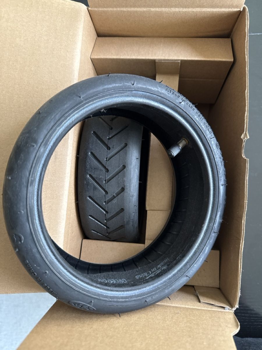 Pneumatici & Ruote complete: E-Scooter Ersatzräder – Nuovo e nell'imballaggio originale da Ittigen venduto da osa_n6x8 1
