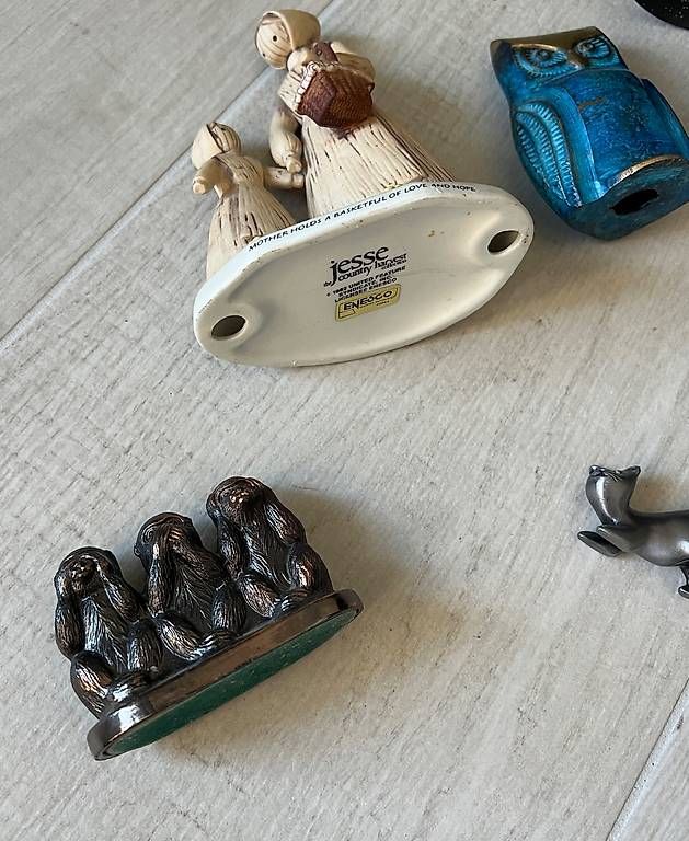 Figuren: Différents objets décoratifs  Figurines & déco vintage – Gebraucht aus Coppet von diablogogo 2