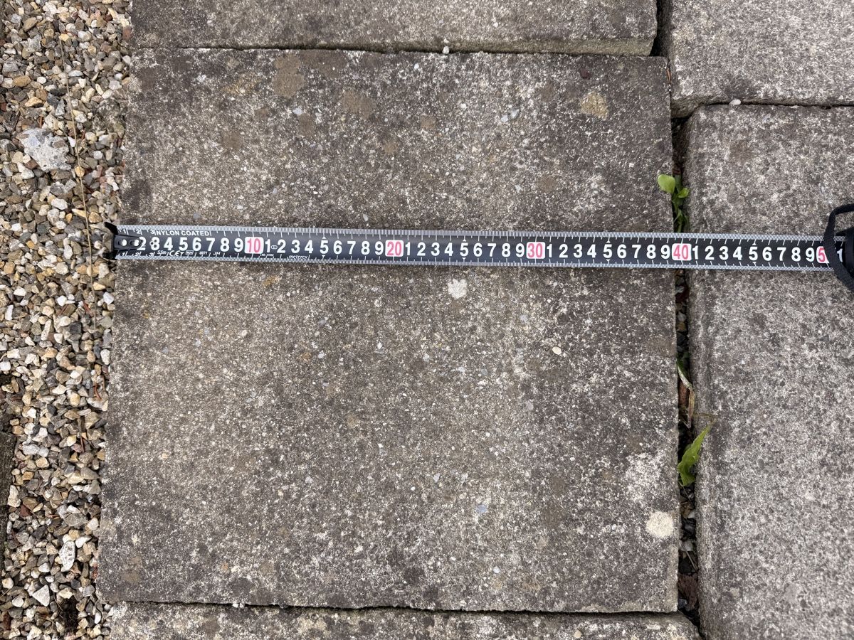 Rivestimenti per pavimenti: Betonplatten/ Gartenplatten (25 Stk!) – Usato da Wittenbach venduto da MHollenstein