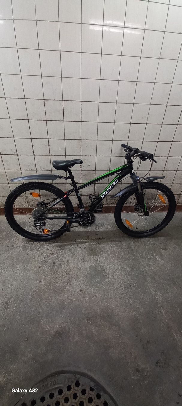 Specialized Vélos: Specialized hotrock 24 zoll – D'occasion à Zofingen par Robbymess 1