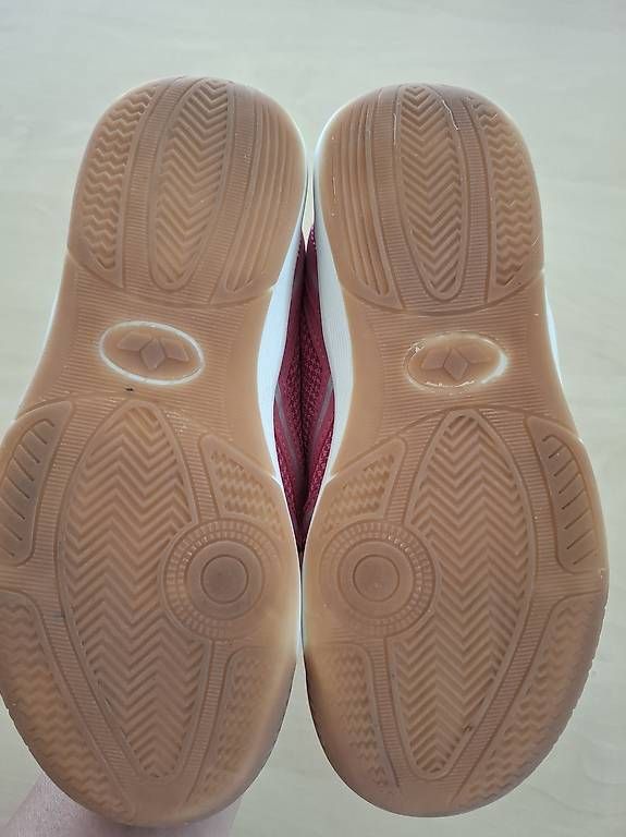 Scarpe per ragazze: Lico Hallenschuhe Sneakers Gr. 34 – Usato da Männedorf venduto da Einhornmama 1