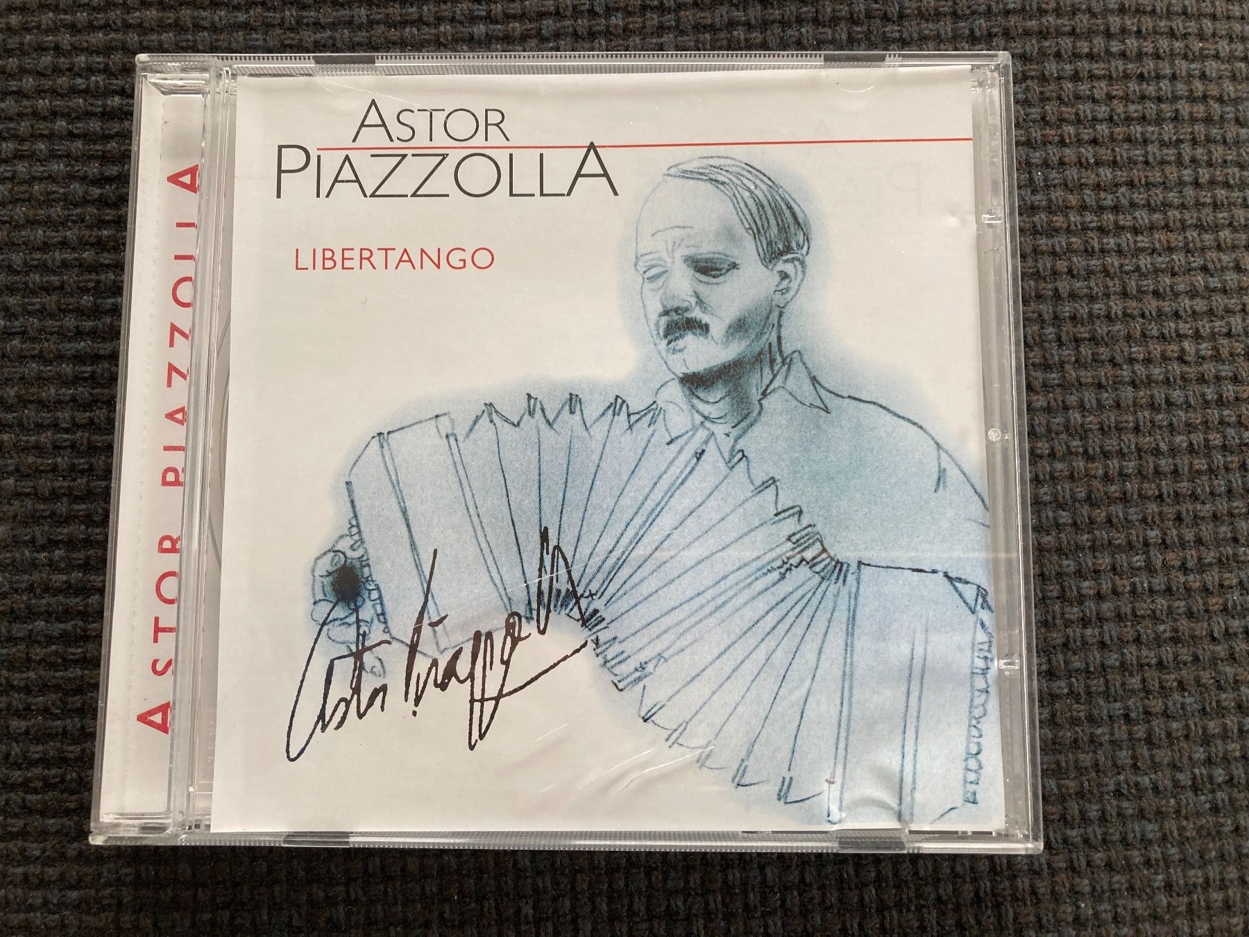 CD: CD, Astor Piazzolla, Libertango, Tango – Usato da Baden venduto da Yoyo1