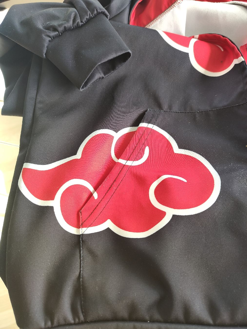 Kleiderpakete & -sets: Hoodie "Naruto" Grösse M – Gebraucht aus Oetwil an der Limmat von MicA-8955 2
