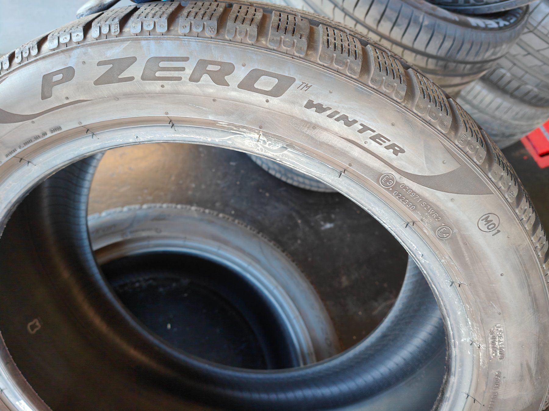 Pirelli Pneus & Kompletträder: Mercedes GLC Winterreifen – Gebraucht aus Oberengstringen von Reifen-Lagerverkauf 6