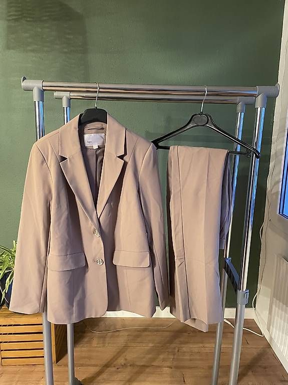 Completi & Tailleur: Damen Hosenanzug – Usato da Roggwil BE venduto da con_8khh