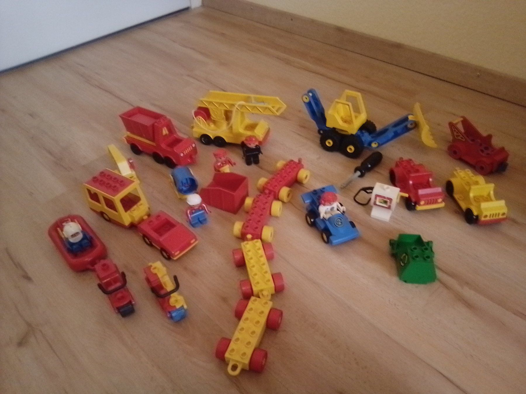 Lego Giocattoli: Duplo - Diverse Fahrzeuge – Usato da Oftringen venduto da mwi_kv82