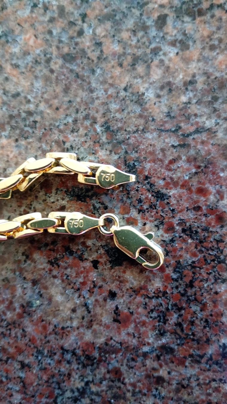 Colliers: Vergoldete Halskette mit 18 K – Neuf avec emballage d'origine à St.Gallen par Viki3 3