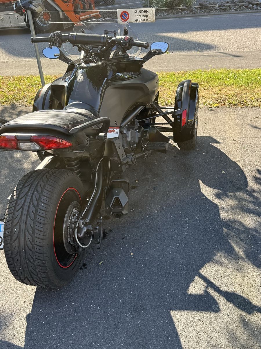 Can-Am A tre ruote: Can Am Spyder F3 – Usato da Emmenbrücke venduto da mur_t7d6 4