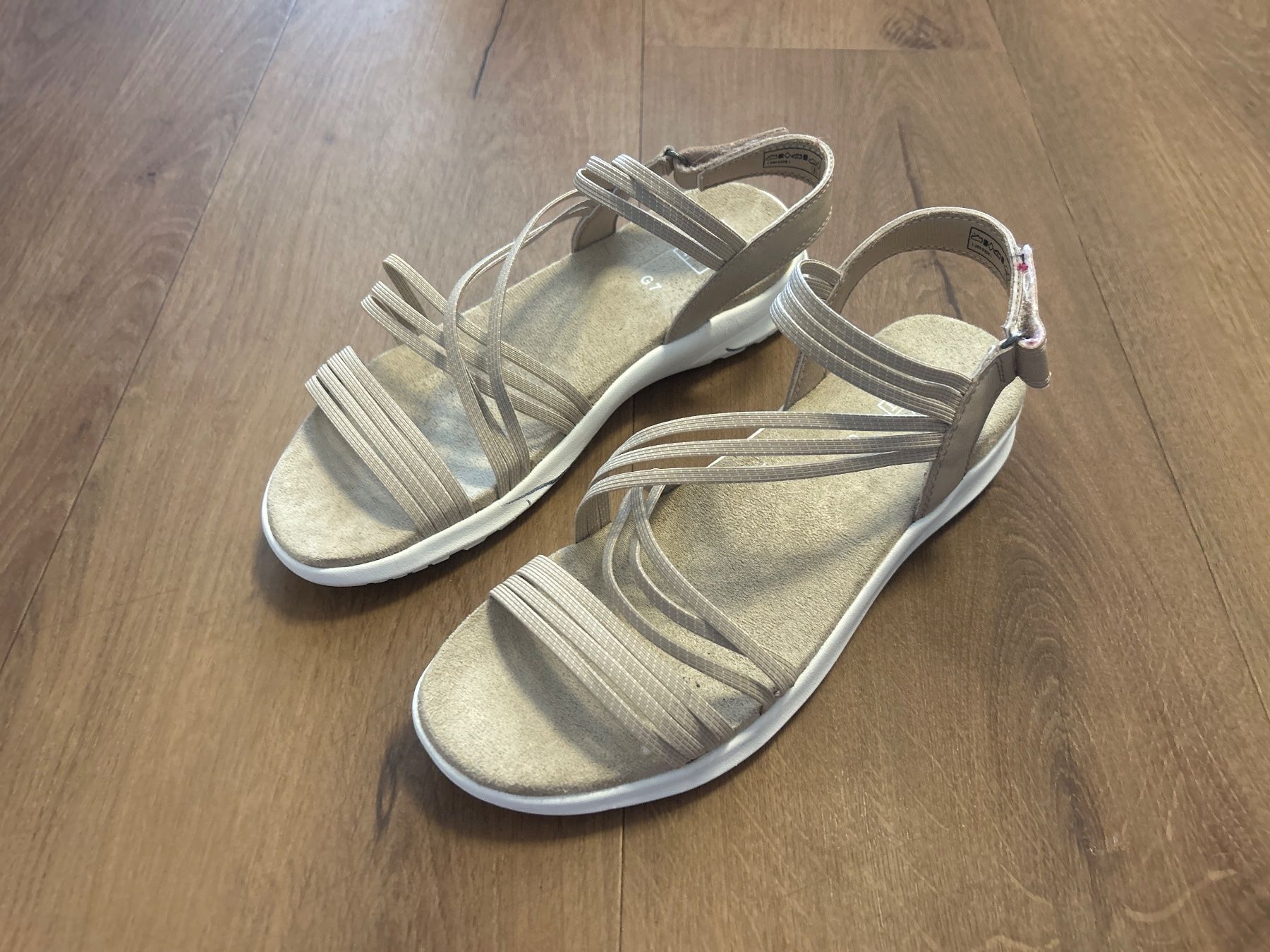 Scarpe da donna: Easy Street Sandalen Gr 41 Neu – Nuovo e nell'imballaggio originale da Regensdorf venduto da Spyke55