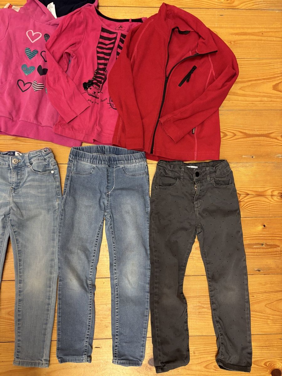 Lotti & Set di vestiti: Kleiderpaket Mädels, Grösse 110 – Usato da Büren an der Aare venduto da Nikito2001 3