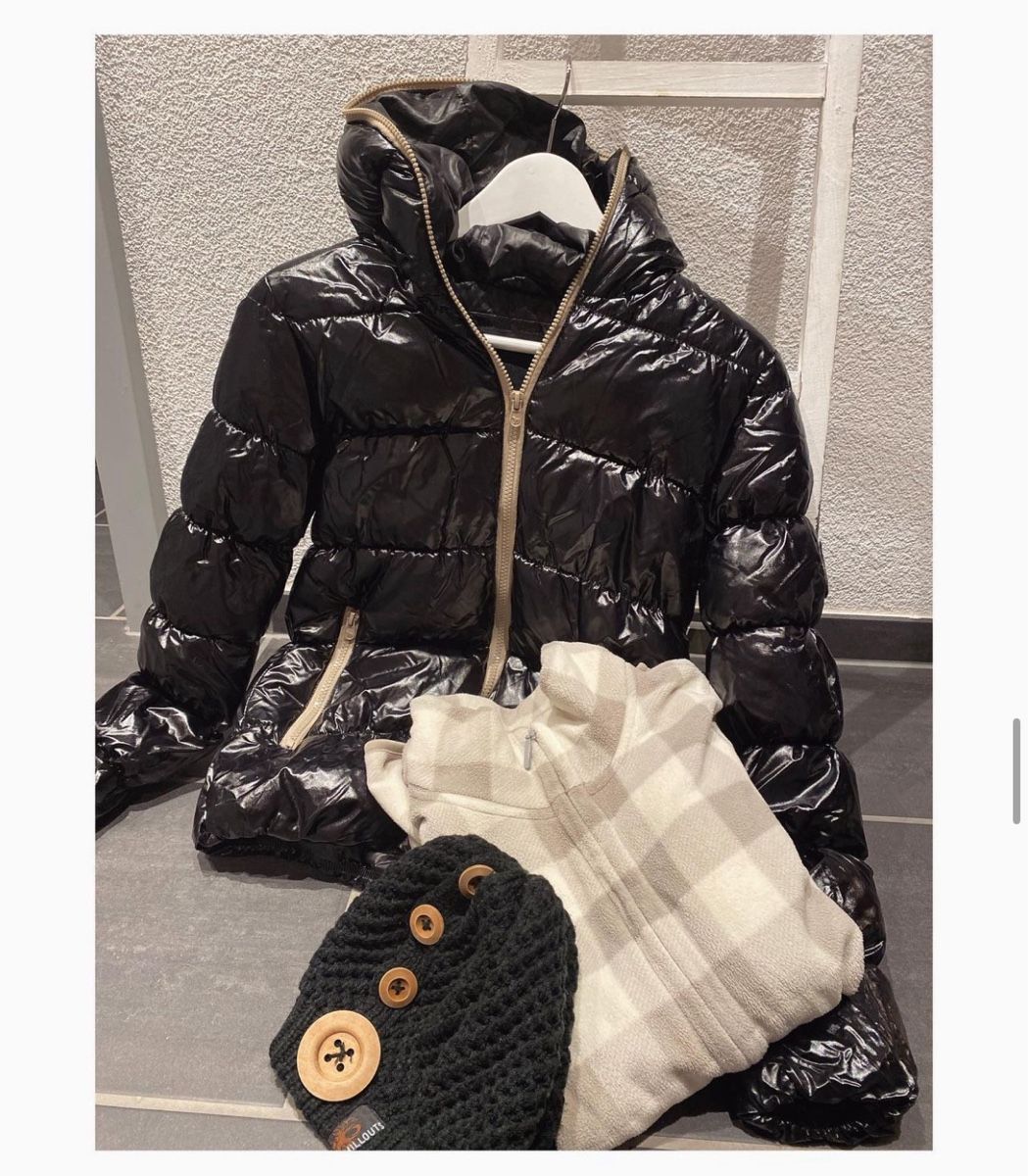 Lotti di vestiti: Winterjacke – Usato da Köniz venduto da sa12be