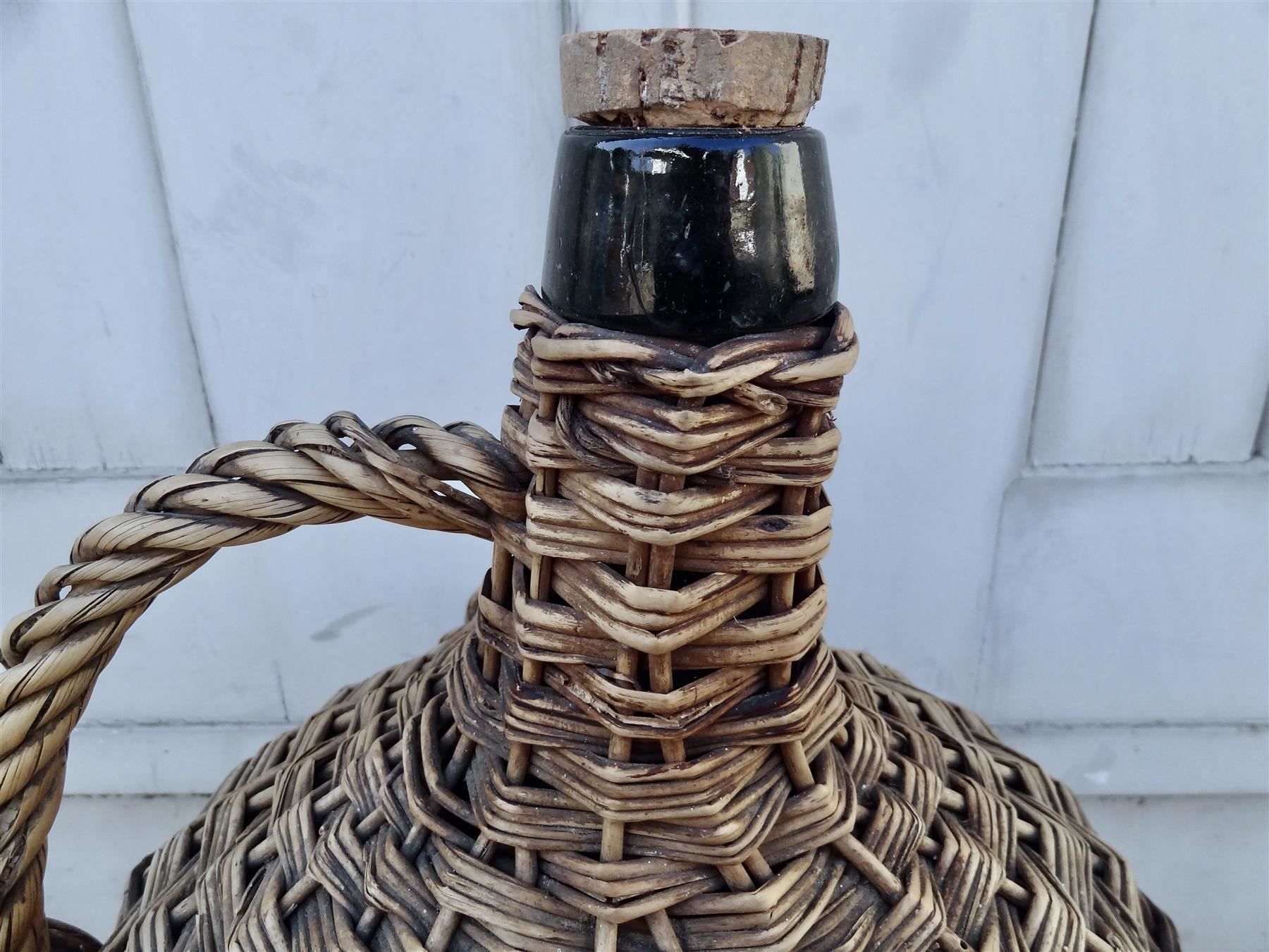Bottiglie: alte Korbflasche – Usato da Kerzers venduto da Flaschenposten 8