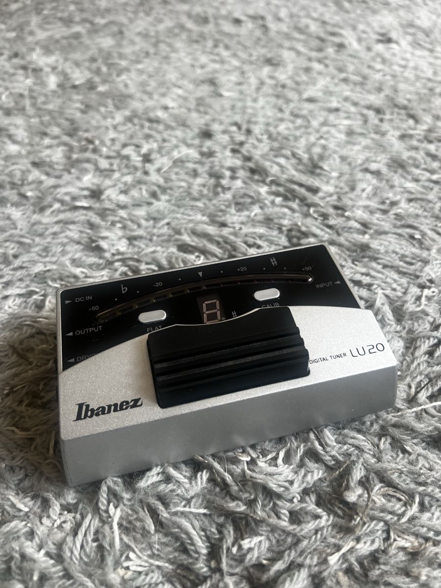 Ibanez Strumenti musicali: Ibanez Digital Tuner LU20 – Usato da Zürich venduto da l0v3cr4ft