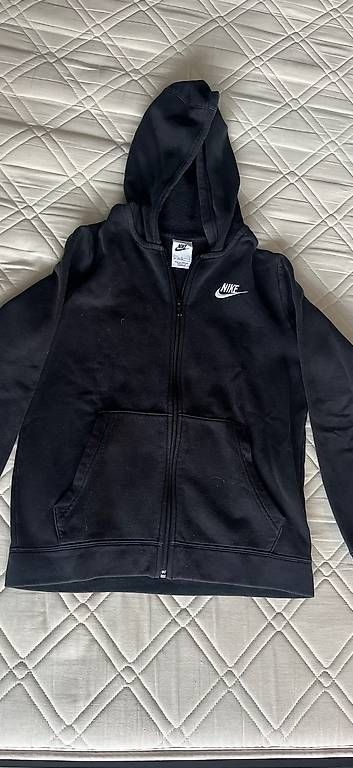 Nike Jacken & Mäntel: Jacket Nike noir – Gebraucht aus Martigny von Kevin_77