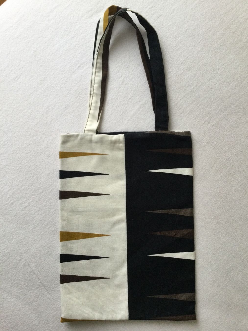 Borse da donna: Réversible Tasche aus Stoff – Nuovo (secondo la descrizione) da Zürich venduto da Janakpur