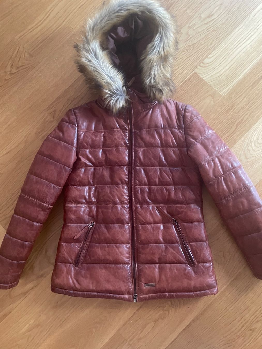 Alprausch Giacche: Winterlederjacke Alprausch – Nuovo (secondo la descrizione) da Unteriberg venduto da fae_2gz2