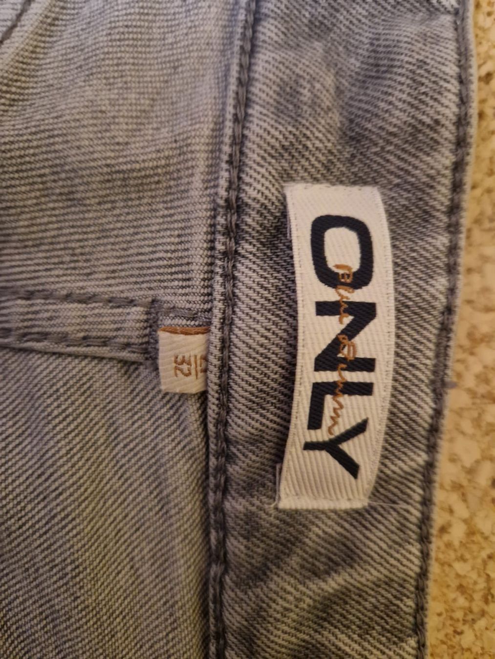 Only Jeans: Jeans wide grau – Nuovo (secondo la descrizione) da Wattwil venduto da cel_222n 1