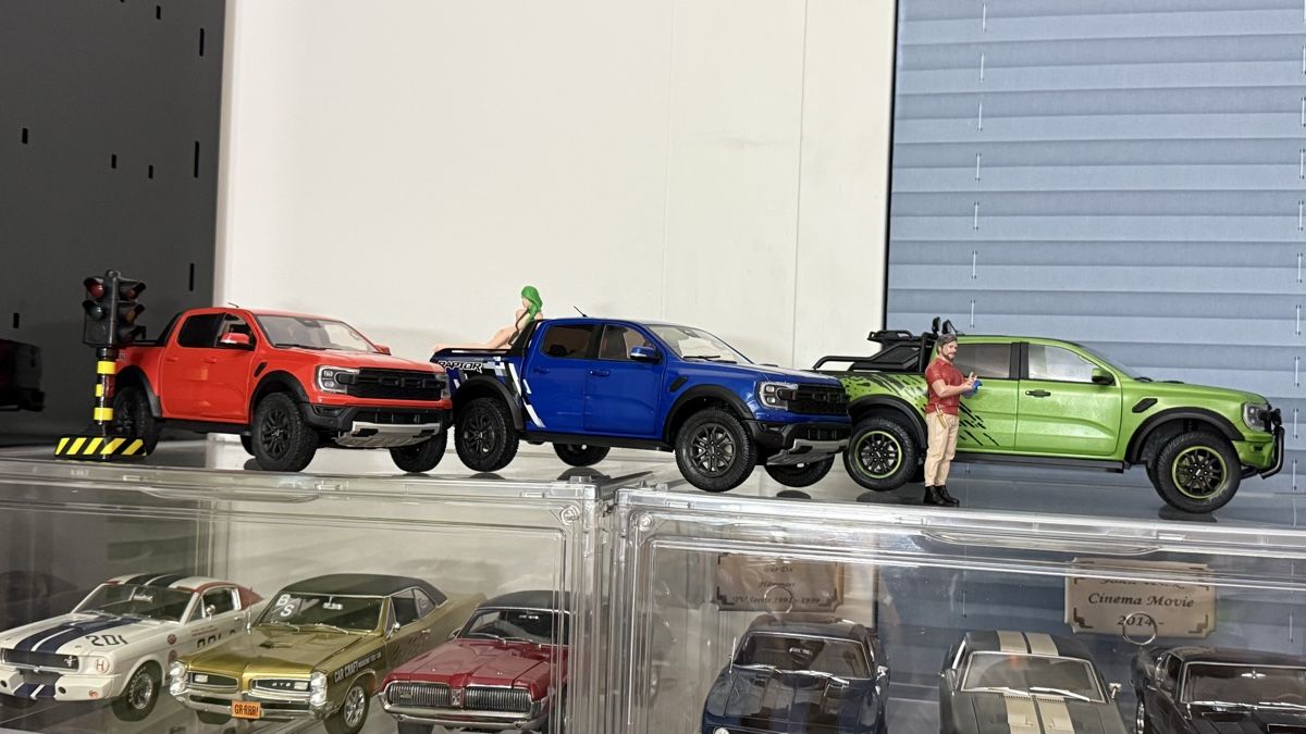 Ford Voitures modèles: Ford Ranger  gruen  1:18 – Neuf (Voir description) à Basel par Zomeg 9