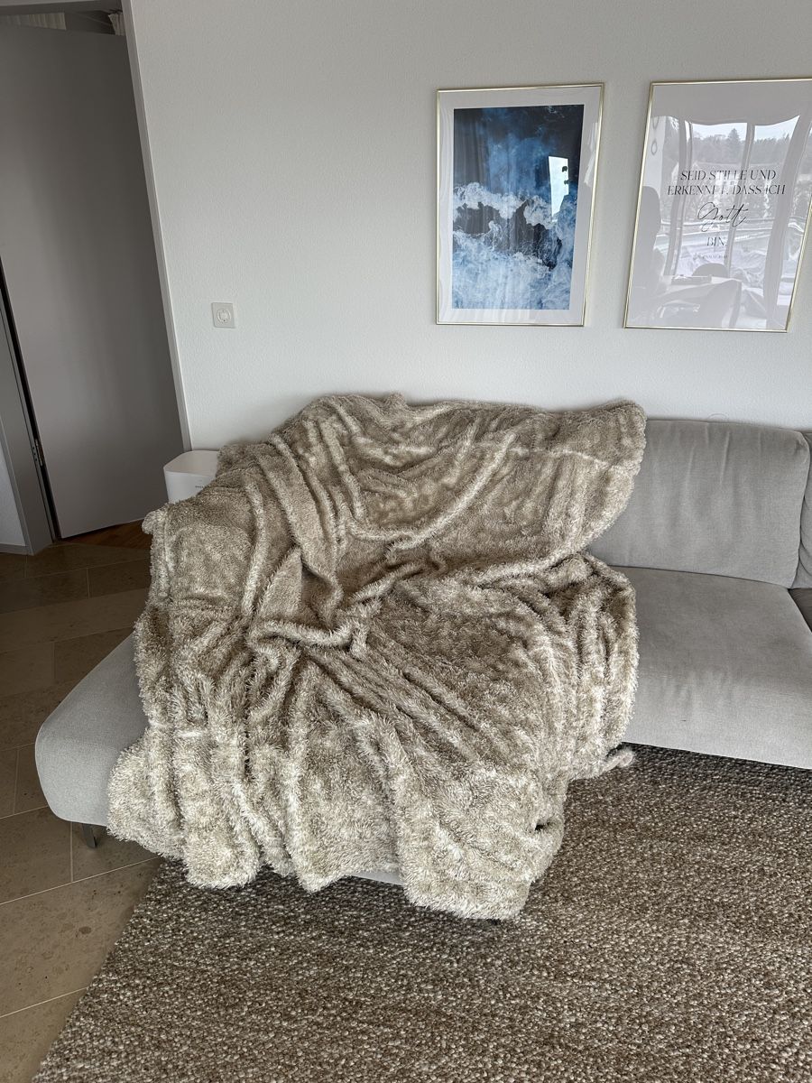 Coperte: XXL Kuscheldecke – Usato da Zürich venduto da MrxBlackfish