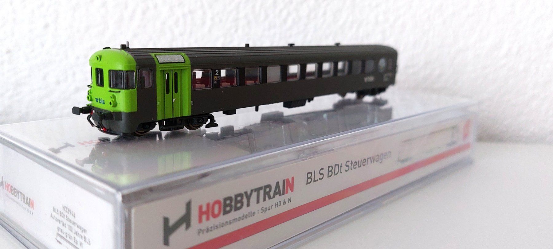 Hobbytrain Modellini di ferrovie: Hobbytrain BLS BDt Steuerwagen  H23946 – Nuovo e nell'imballaggio originale da Biberist venduto da Ntrains 2