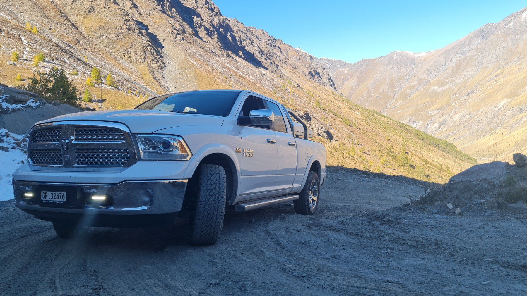 Dodge Autos: Dodge RAM Quad Cab 5.7 V8 HEMI – Gebraucht aus Chur von khu_cz29 6