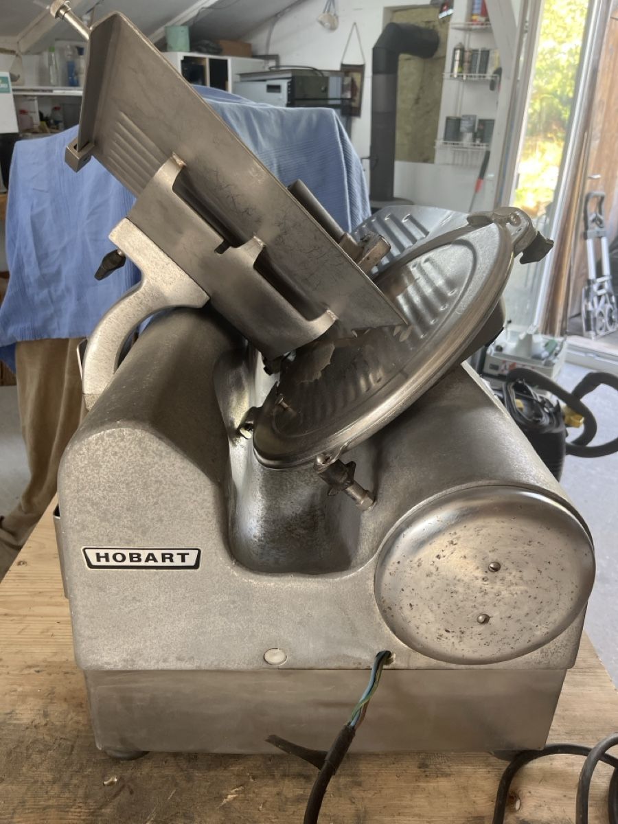 Hobart Elettrodomestici da cucina: Hobart Aufschnittmaschine – Usato da sünikon venduto da 00evi 1