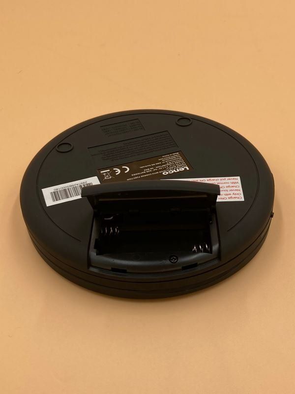 Lenco Tragbarer Mediaplayer: LENCO | Tragbarer CD Player | CD-010 | Discman – Neu (gemäss Beschreibung) aus Wittenbach von Restwert_St-Gallen 1