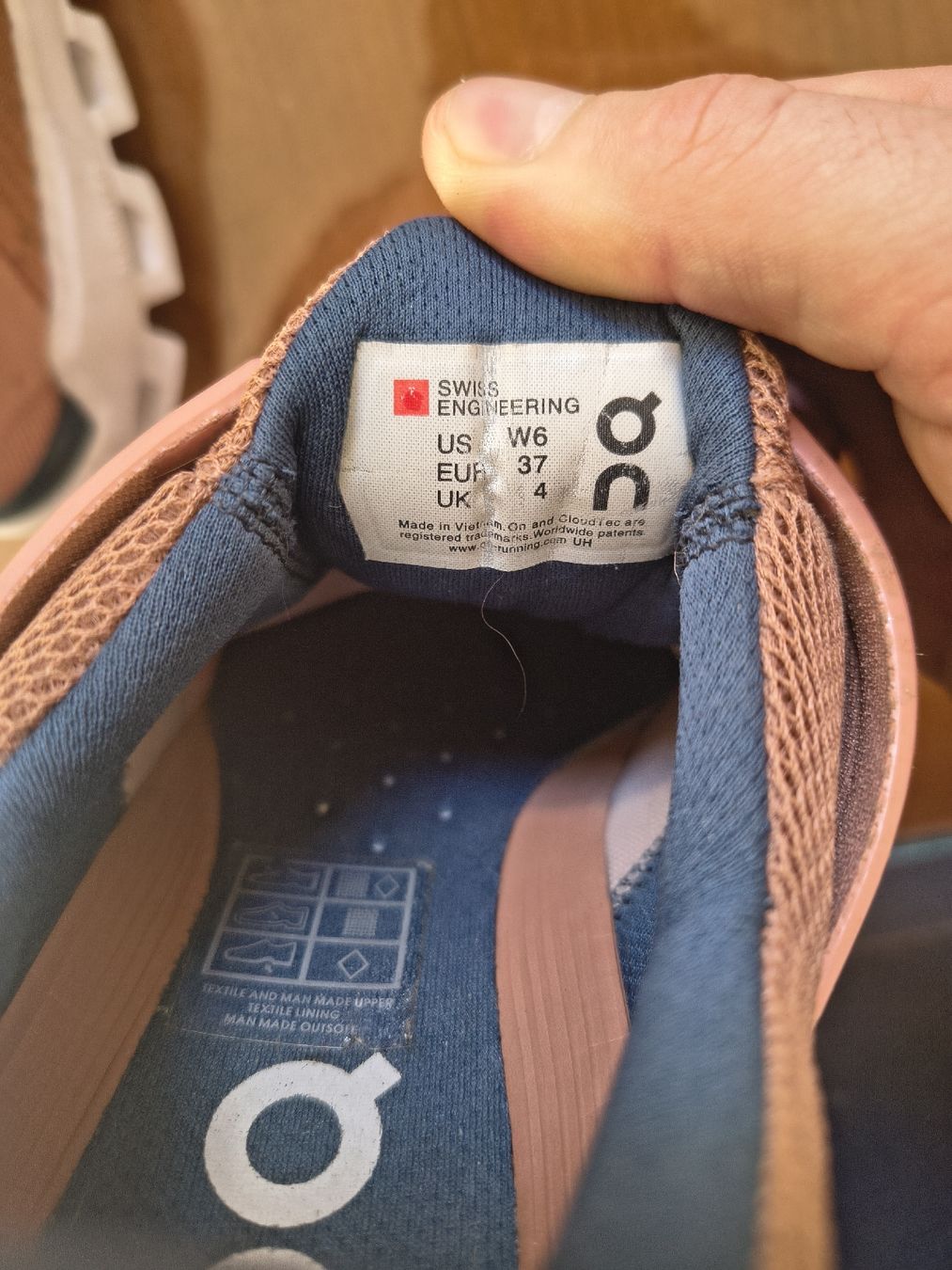 On Scarpe da donna: Scarpe ON – Usato da Giumaglio venduto da tom_8qqk 2