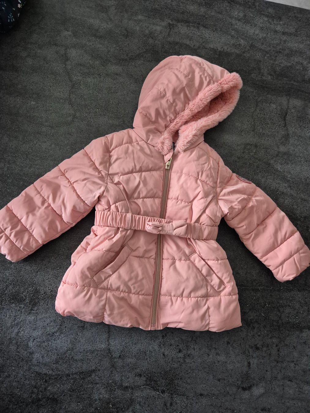 C&A Giacche & Cappotti: Veste 86 fille C&A – Usato da Cornol venduto da Cuevas3