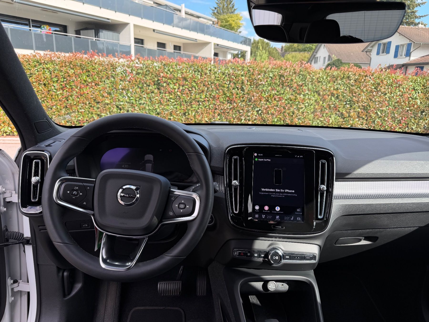 Volvo Autos: Volvo XC40 B3 Plus Bright – D'occasion à Kriegstetten par lat_j8gy 9