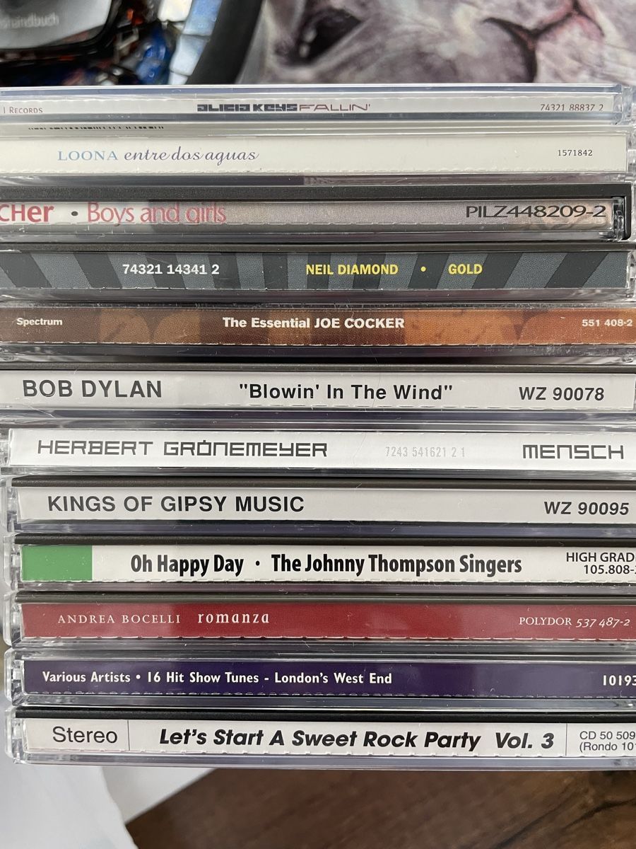 CD: Klassik-CDs und Pop-Musik-CDs – Usato da Engelburg venduto da Osito15