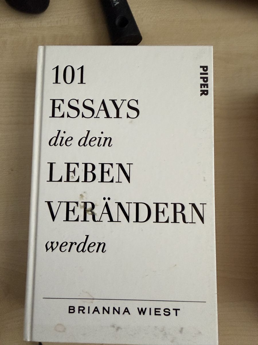 Libri: 101 Essays, die dein Leben verändern werden – Usato da Sennhof venduto da furkanAlb