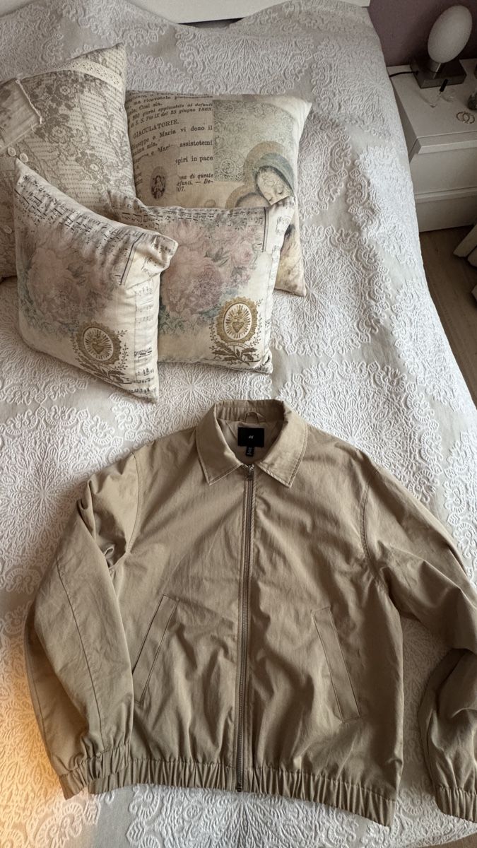 H&M Giacche: Sommerjacke mit Kragen, Beige – Nuovo (secondo la descrizione) da Hünenberg See venduto da Schulers 2